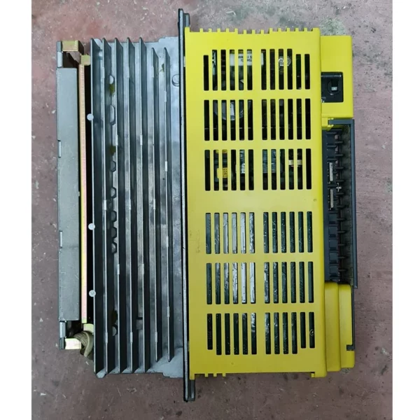A06B-6089-H324 FANUC 3 Eksen Servo Sürücü - Görsel 3